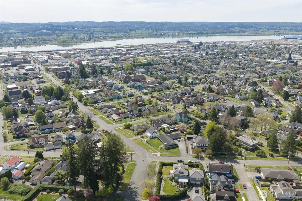 713 N Broadway Street Aberdeen WA 98520