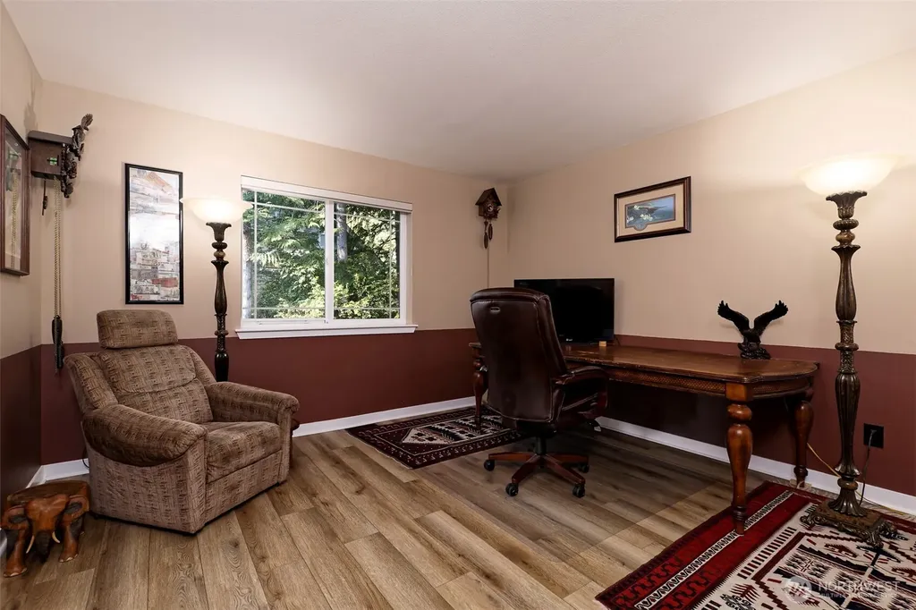 1171 E Old Ranch Road Allyn WA 98524