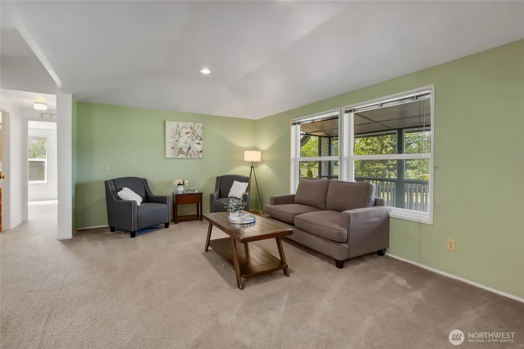 17710 Albany Street SW Rochester WA 98579