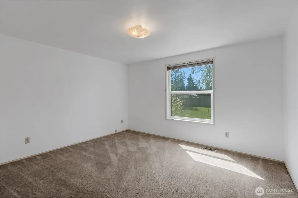17710 Albany Street SW Rochester WA 98579