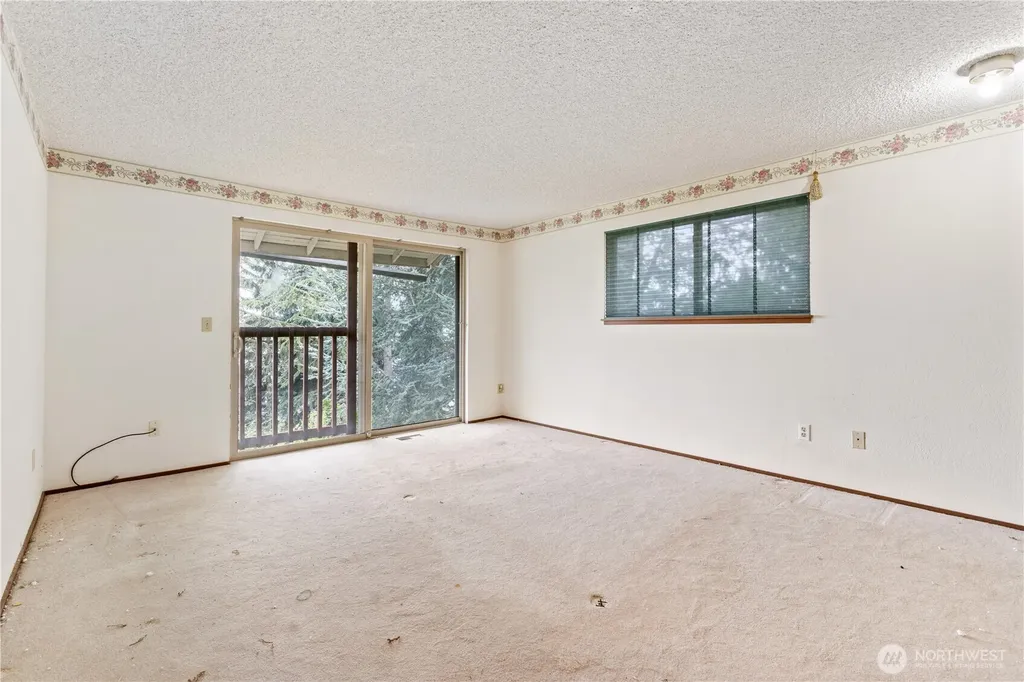 11150 Champagne Point Road NE Kirkland WA 98034