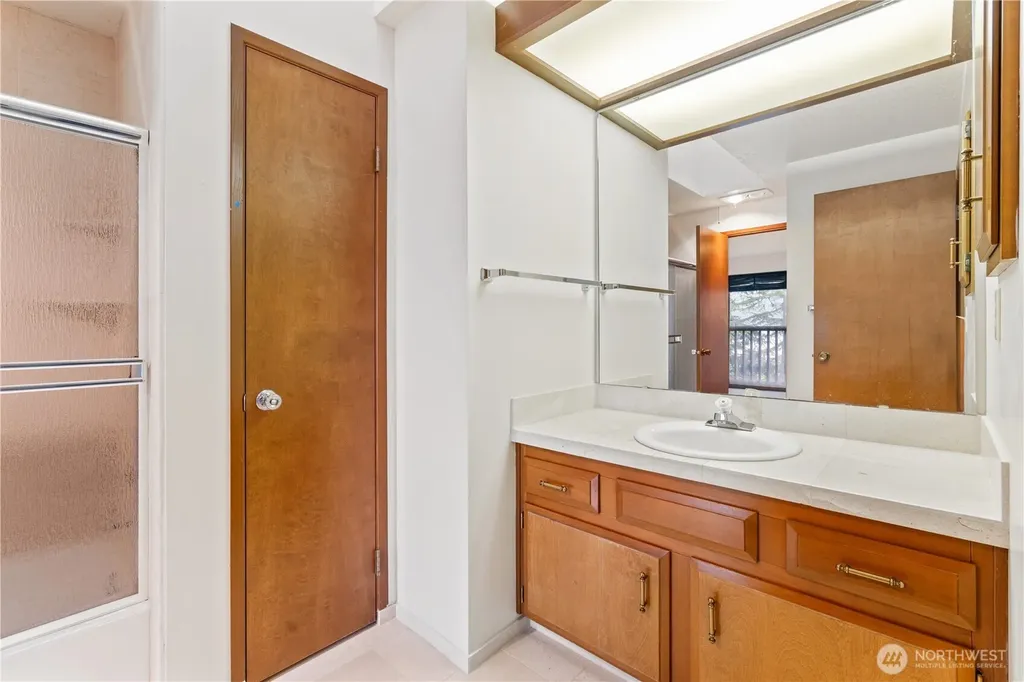 11150 Champagne Point Road NE Kirkland WA 98034
