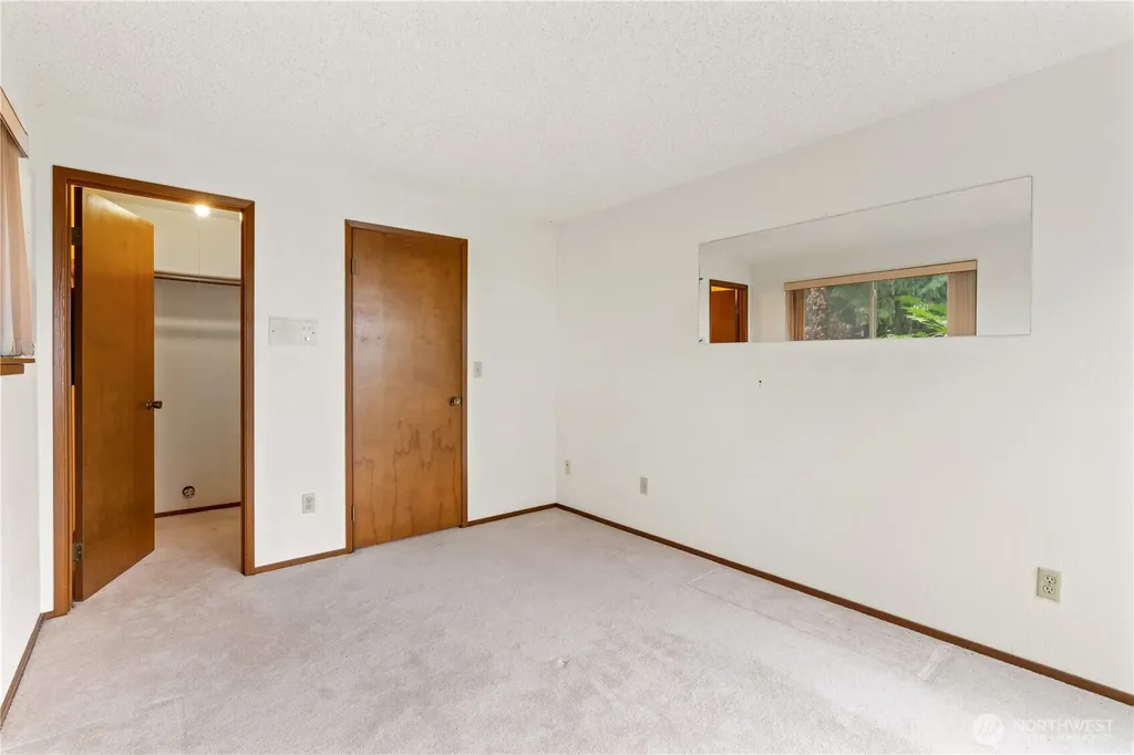 11150 Champagne Point Road NE Kirkland WA 98034