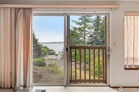 11150 Champagne Point Road NE Kirkland WA 98034