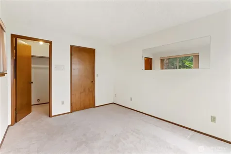 11150 Champagne Point Road NE Kirkland WA 98034