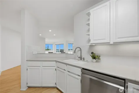 2040 13th Avenue W Seattle WA 98119