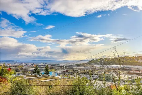 2040 13th Avenue W Seattle WA 98119