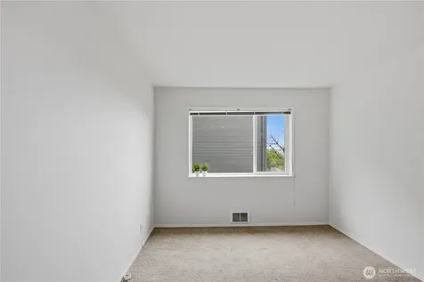 2040 13th Avenue W Seattle WA 98119