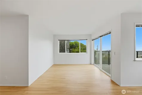 2040 13th Avenue W Seattle WA 98119