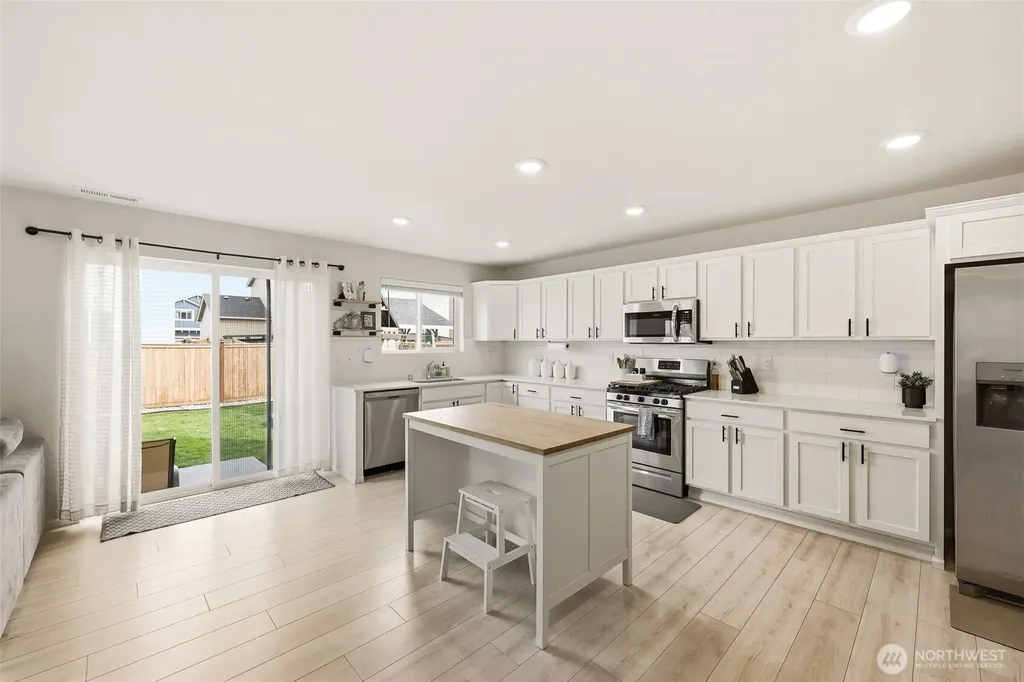 19805 136th Avenue E Graham WA 98338