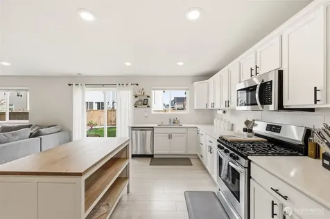 19805 136th Avenue E Graham WA 98338