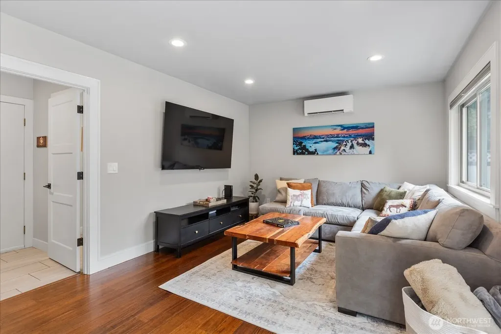 22017 95th Place W Edmonds WA 98020