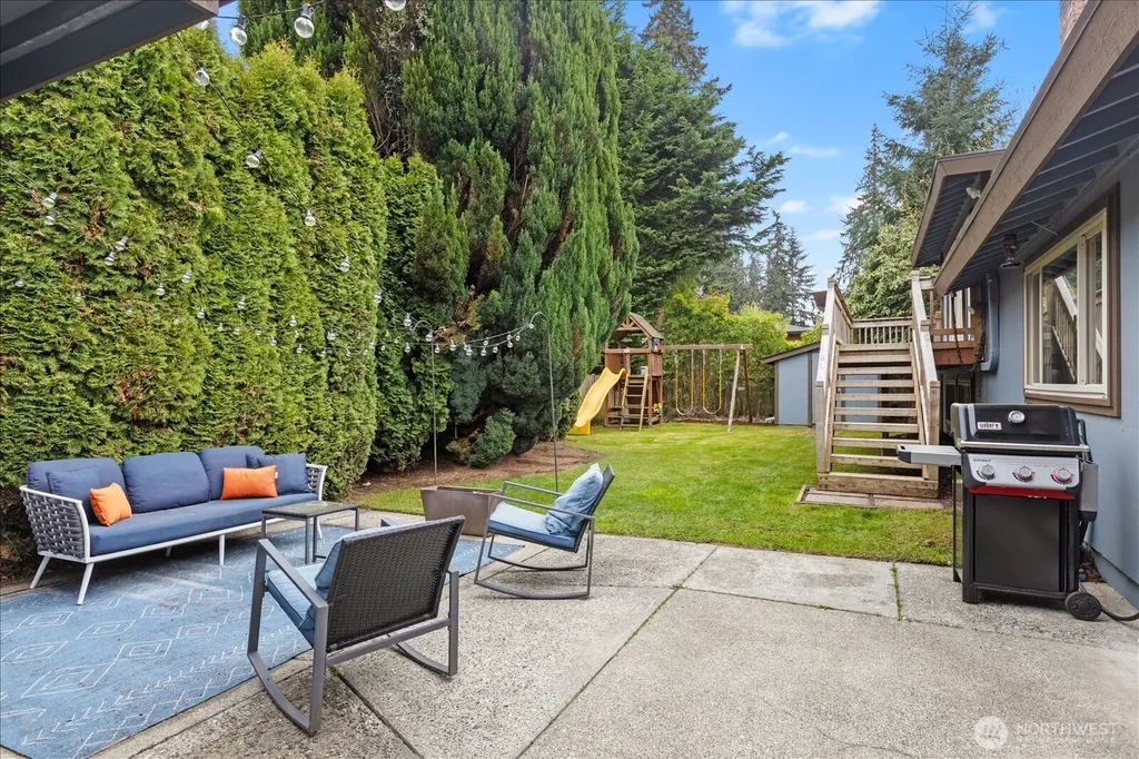 22017 95th Place W Edmonds WA 98020