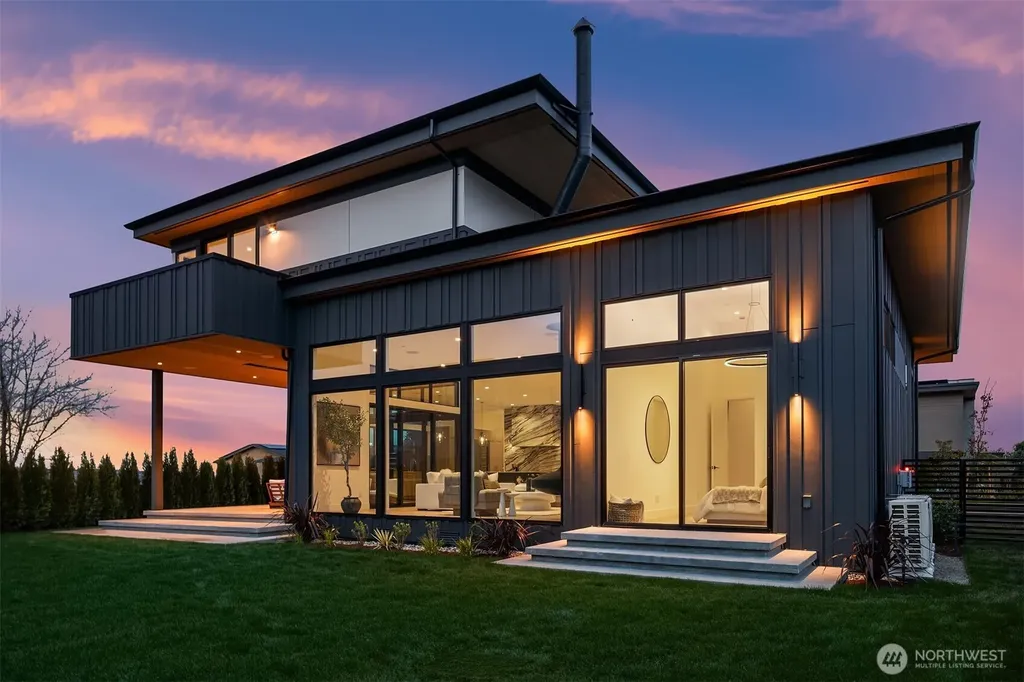 5917 104th Place NE Kirkland WA 98033