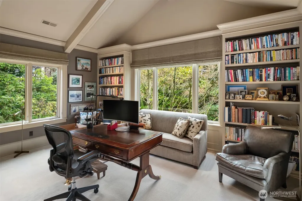 3814 E John Street Seattle WA 98112