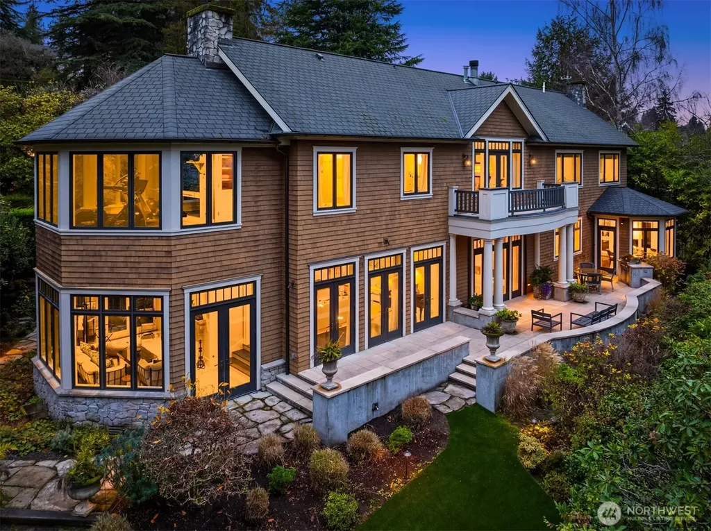 3814 E John Street Seattle WA 98112