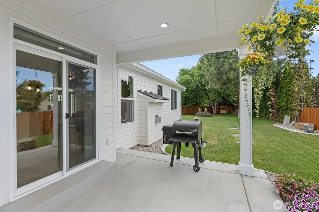 9386 Albert Way SE Moses Lake WA 98837