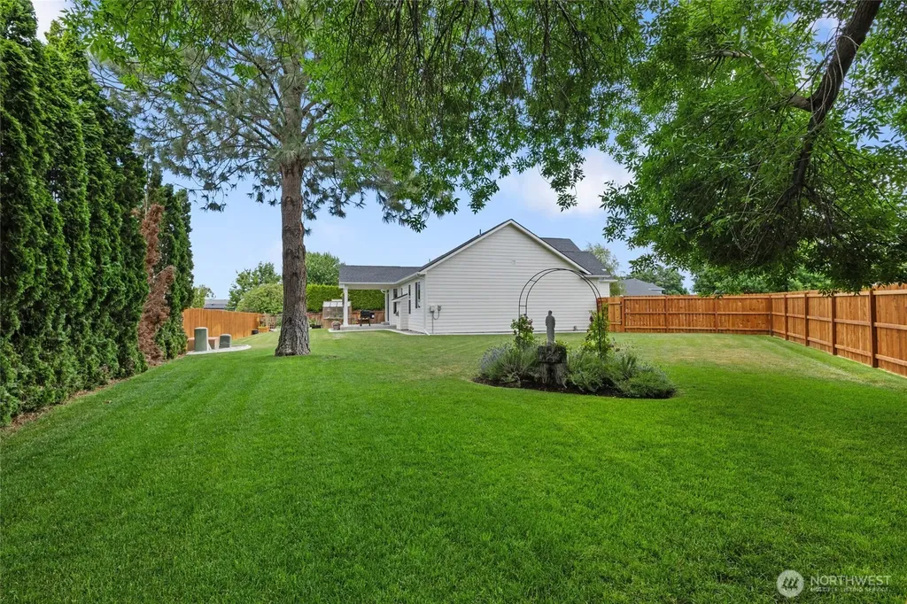 9386 Albert Way SE Moses Lake WA 98837