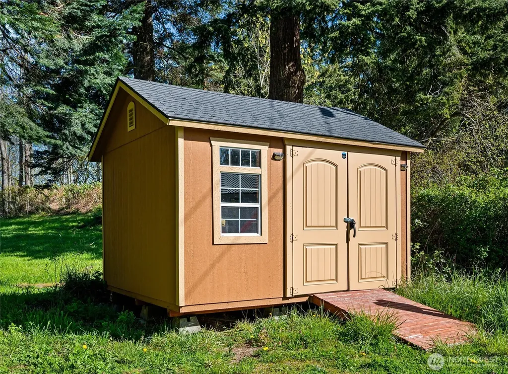 996 Orchid Road Camano Island WA 98282