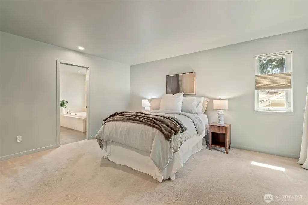 11339 40th Avenue NE Seattle WA 98125