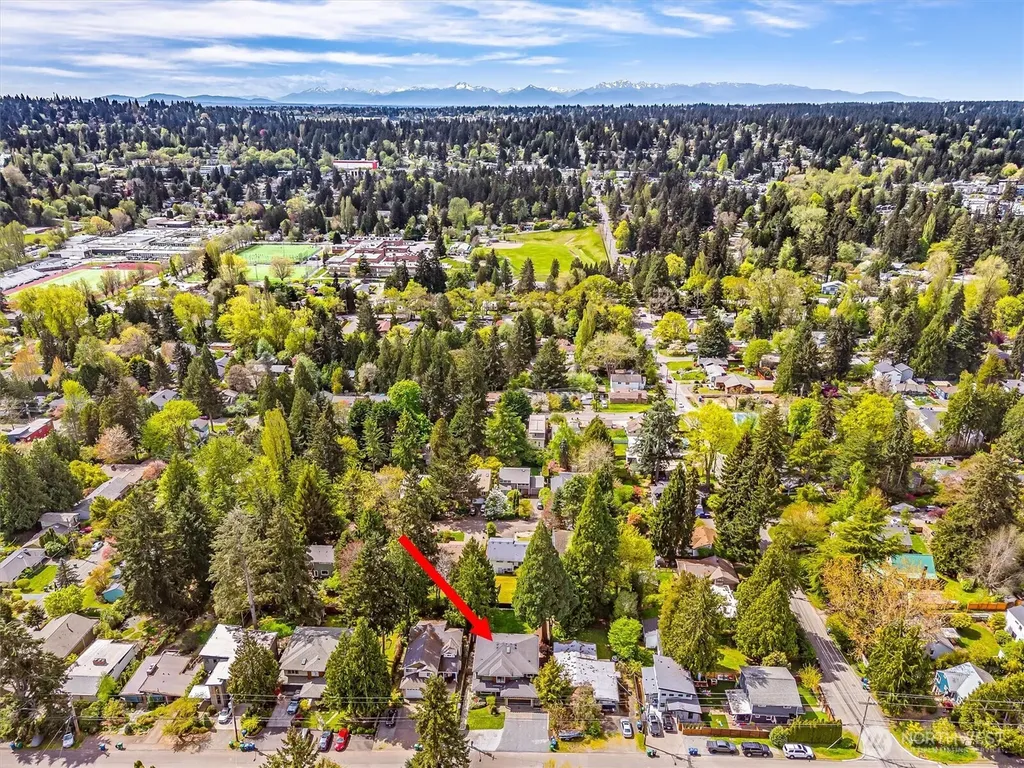 11339 40th Avenue NE Seattle WA 98125