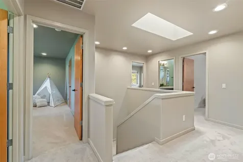 11339 40th Avenue NE Seattle WA 98125