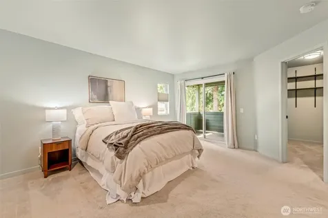 11339 40th Avenue NE Seattle WA 98125