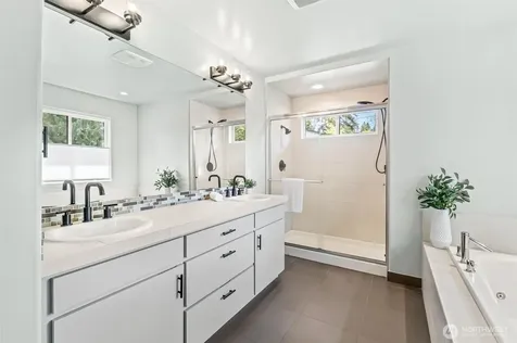 11339 40th Avenue NE Seattle WA 98125