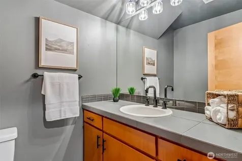 11339 40th Avenue NE Seattle WA 98125