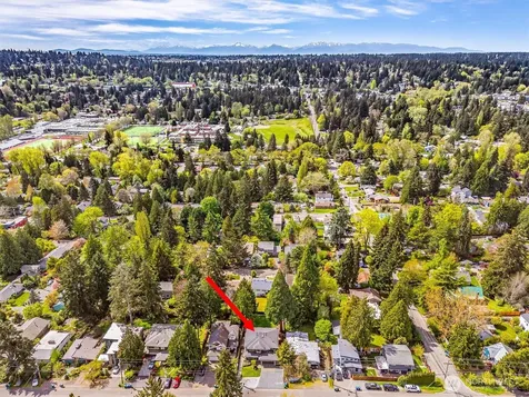 11339 40th Avenue NE Seattle WA 98125