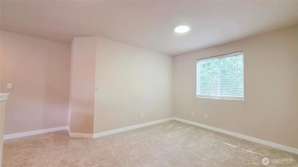 17933 73rd Avenue E Puyallup WA 98375