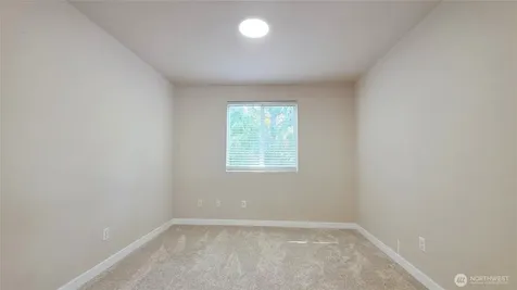 17933 73rd Avenue E Puyallup WA 98375