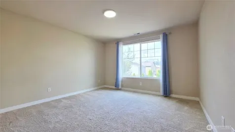 17933 73rd Avenue E Puyallup WA 98375