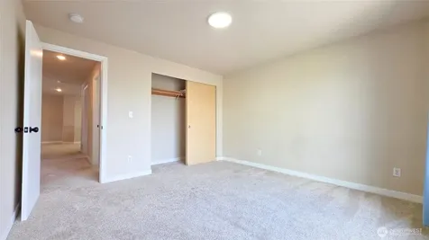 17933 73rd Avenue E Puyallup WA 98375
