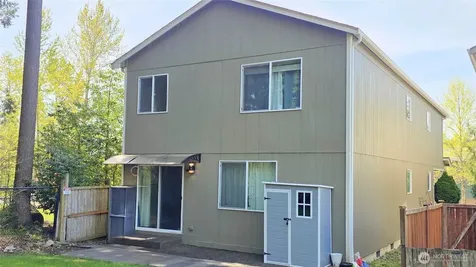 17933 73rd Avenue E Puyallup WA 98375