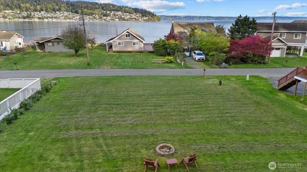 3697 Driftwood Drive Clinton WA 98236