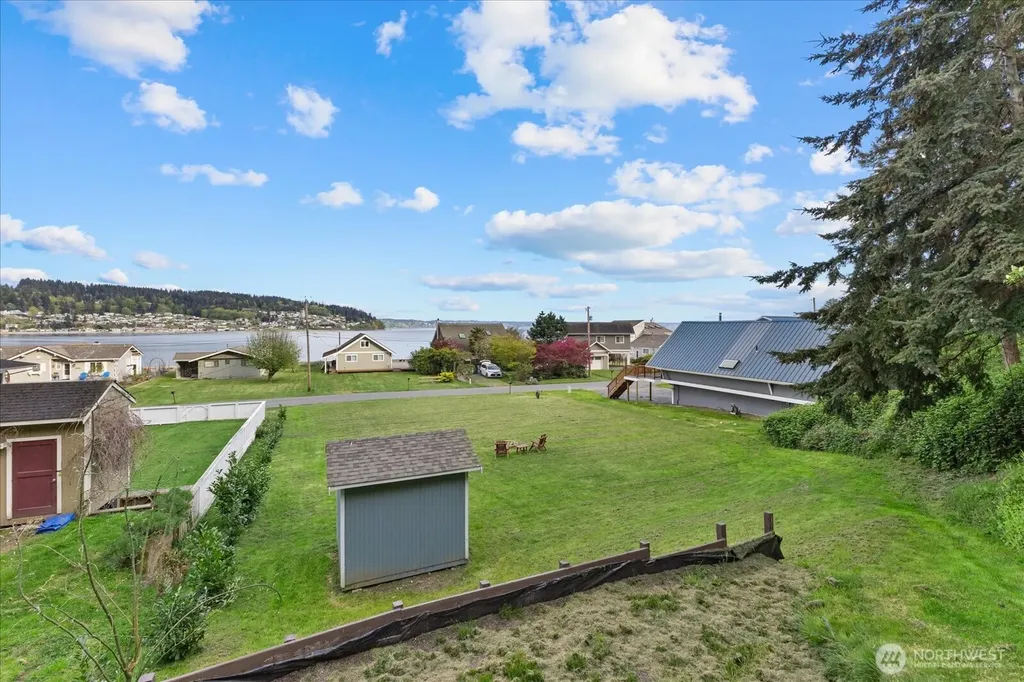 3697 Driftwood Drive Clinton WA 98236