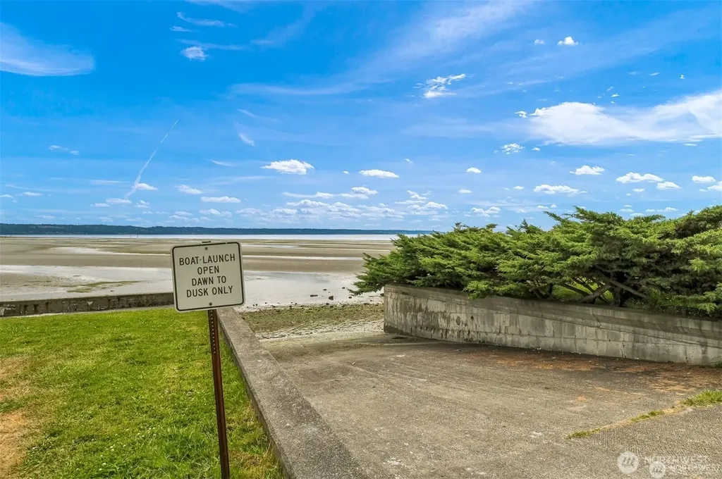 3697 Driftwood Drive Clinton WA 98236