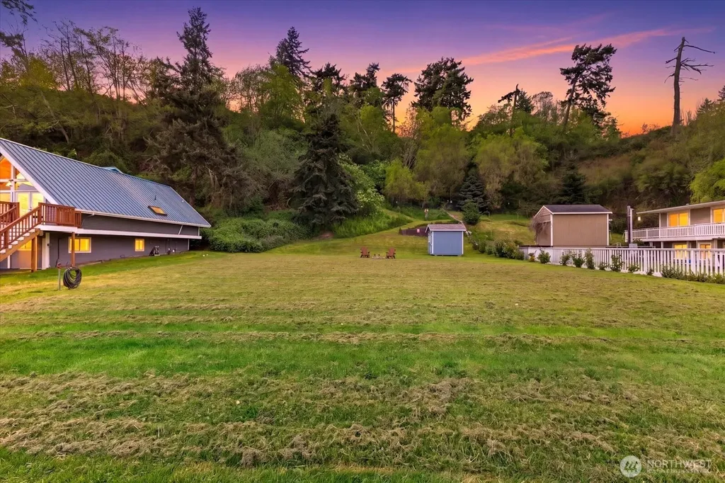 3697 Driftwood Drive Clinton WA 98236
