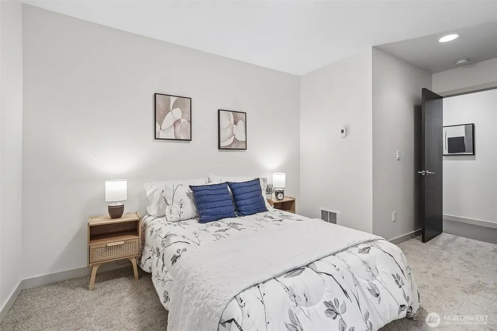 8297 5th Avenue NE Seattle WA 98115