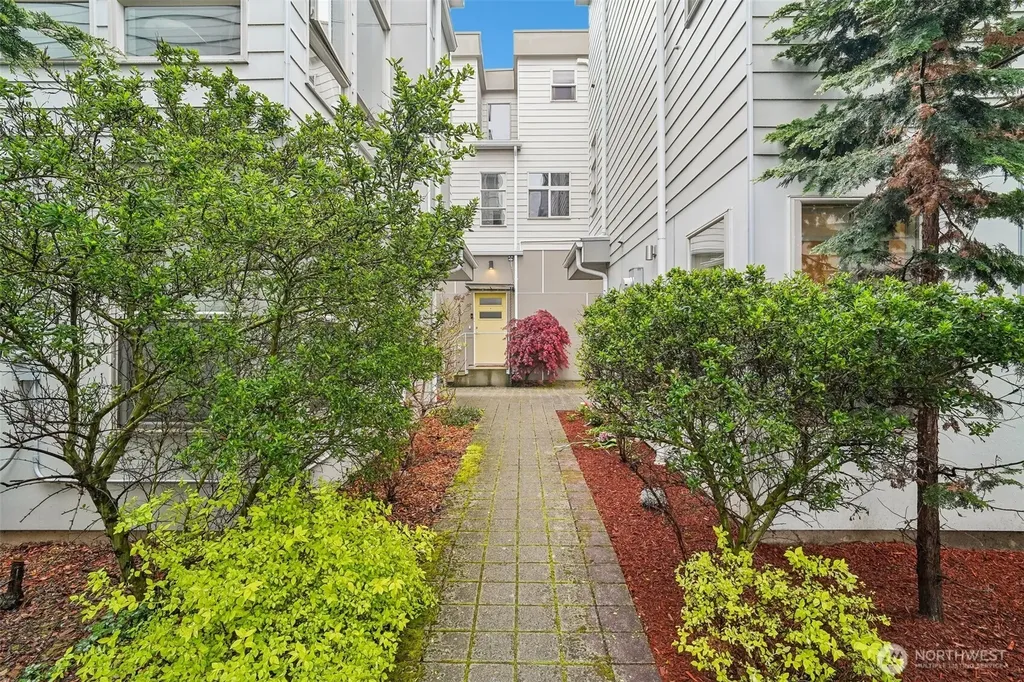 8297 5th Avenue NE Seattle WA 98115