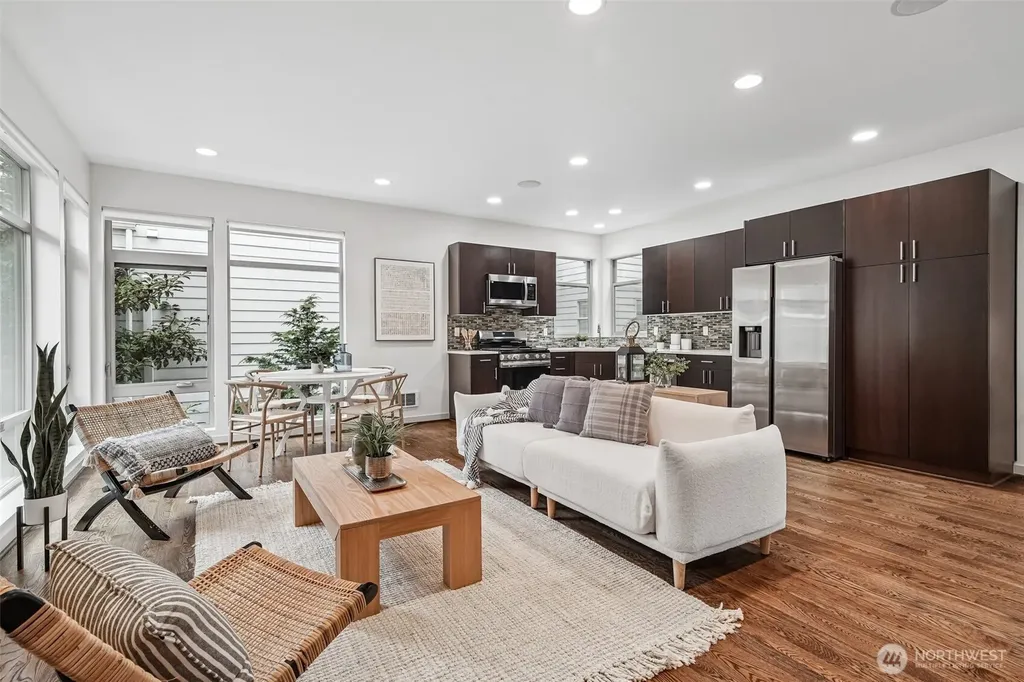 8297 5th Avenue NE Seattle WA 98115