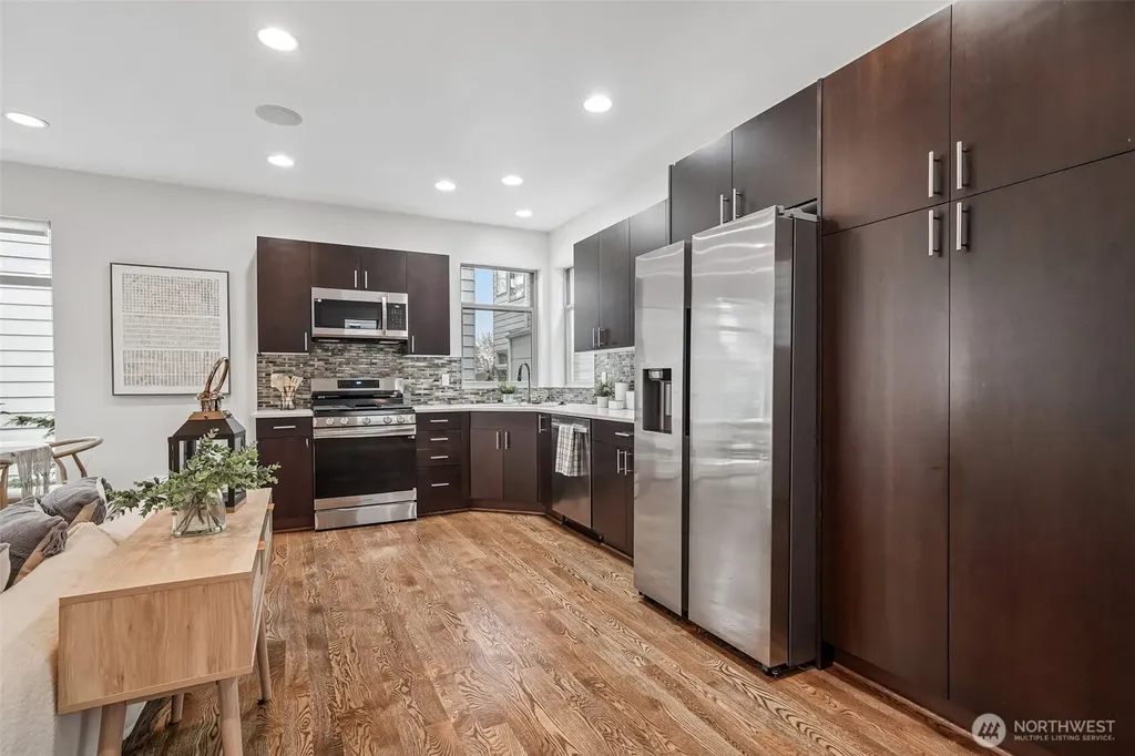 8297 5th Avenue NE Seattle WA 98115