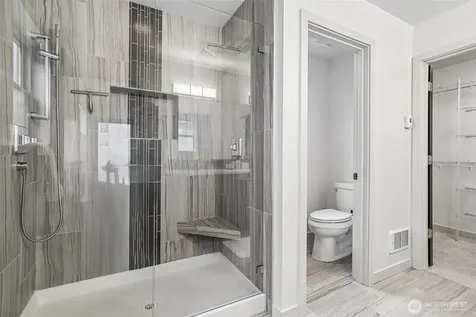 8297 5th Avenue NE Seattle WA 98115