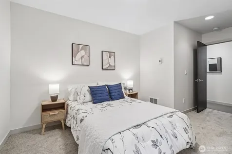 8297 5th Avenue NE Seattle WA 98115