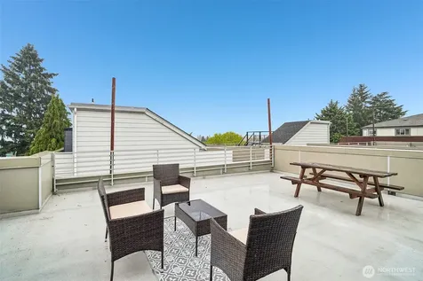 8297 5th Avenue NE Seattle WA 98115