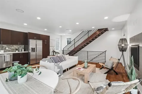 8297 5th Avenue NE Seattle WA 98115