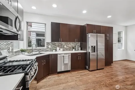 8297 5th Avenue NE Seattle WA 98115