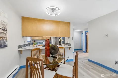 20301 19th Avenue NE Shoreline WA 98155