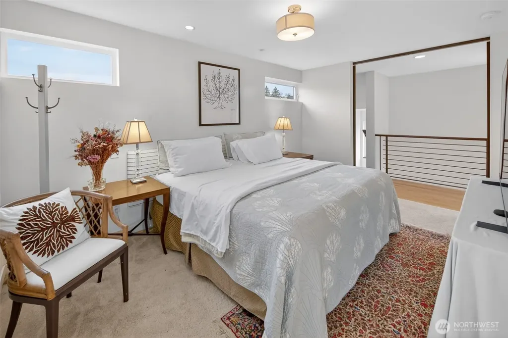 3014 21st Avenue W Seattle WA 98199